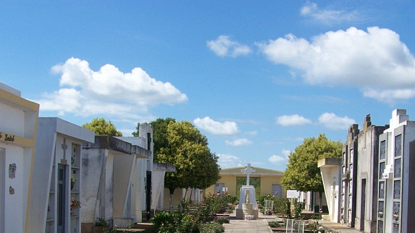 SE TRABAJA PARA REESTABLECER EL SERVICIO DE AGUA EN EL CEMENTERIO
