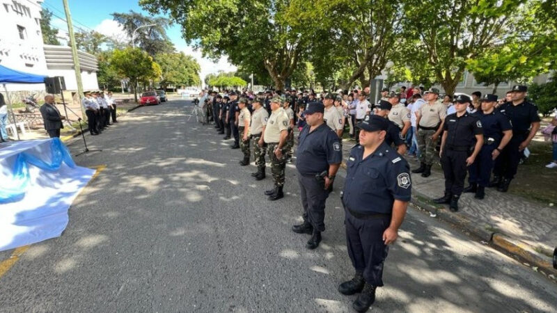 SE EVOCÓ LA FIGURA DEL POLICÍA