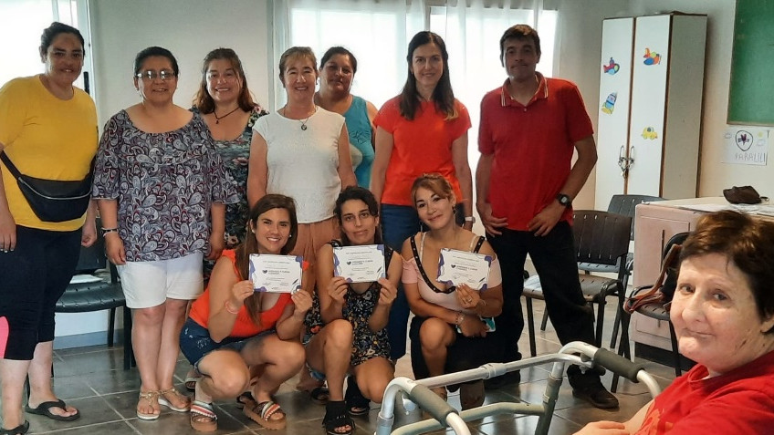 CURSO DE FORMACIÓN DESTINADO A CUIDADORES DOMICILIARIOS