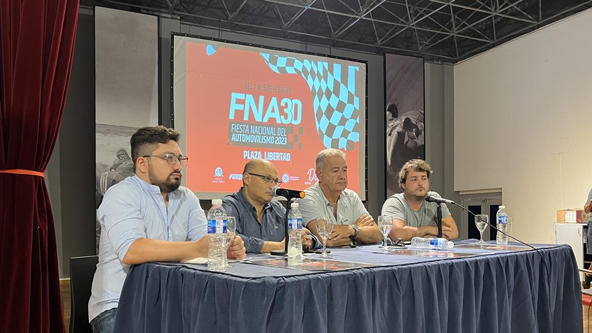 SE PRESENTÓ LA TRIGESIMA EDICIÓN DE LA FIESTA NACIONAL DEL AUTOMOVILISMO