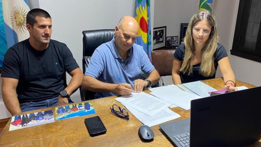 SE FIRMÓ CONVENIO CON LA CÁMARA DE LA INDUSTRIA ARGENTINA DEL SOFTWARE