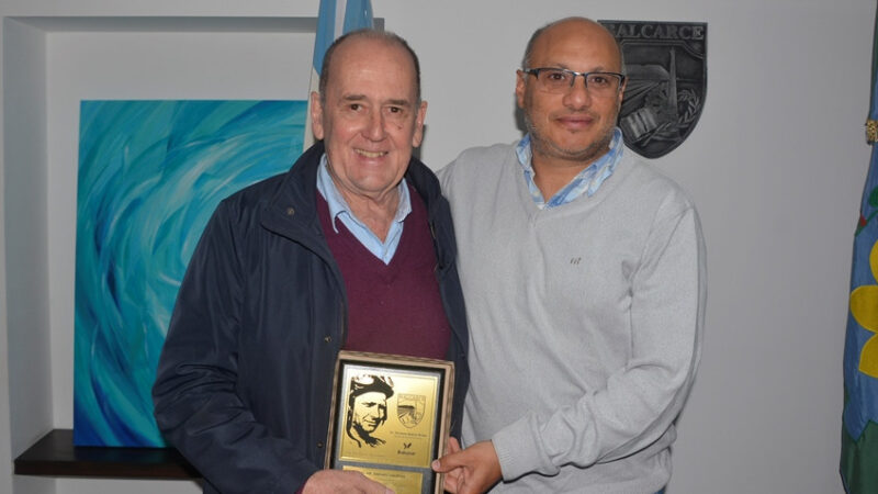 EL INTENDENTE RECONOCIÓ AL DR. RAFAEL GALINDO