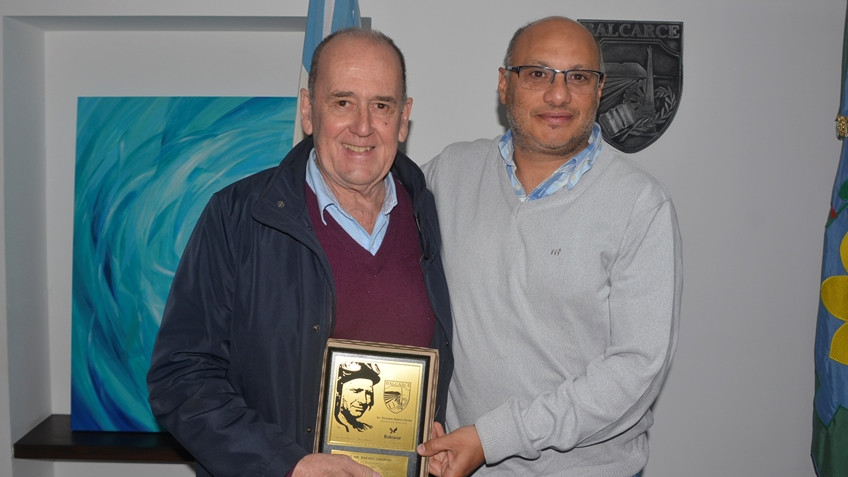 EL INTENDENTE RECONOCIÓ AL DR. RAFAEL GALINDO