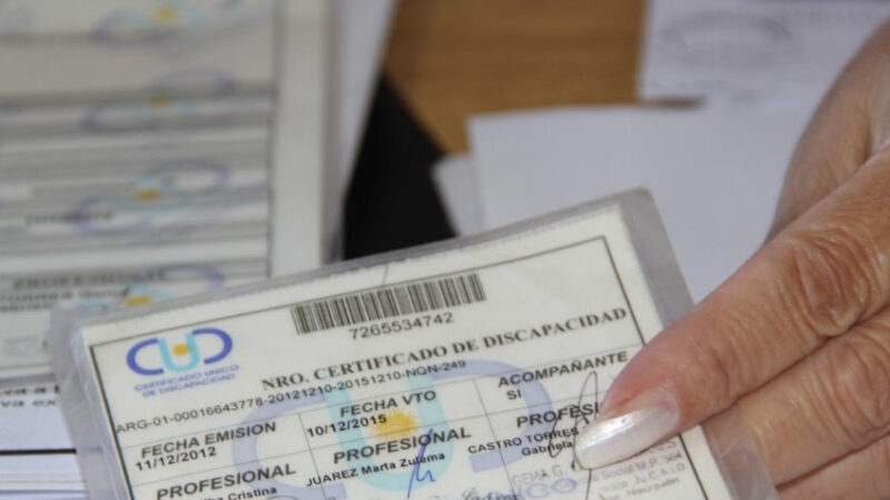 COMPLEJO POLIDEPORTIVO: CARNET POR DISCAPACIDAD