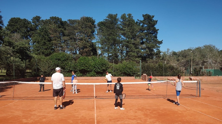 CLASES DE TENIS