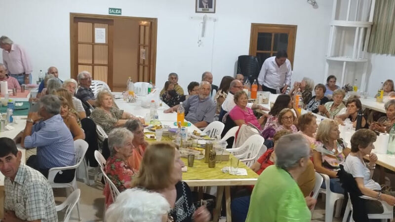 Exitoso cierre de colonia de adultos mayores