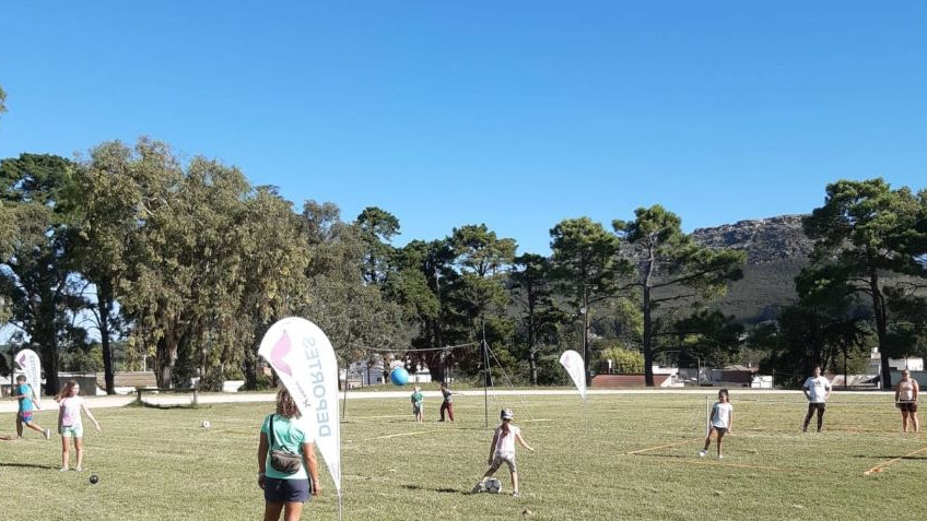Domingo de recreación y juegos en el cerro