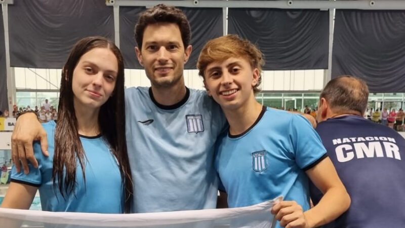 Destacada actuación de nadadores en campeonato de la república