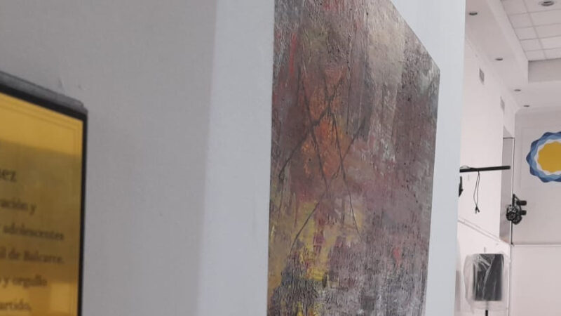 Descubren placa homenaje a Irene Rodriguez