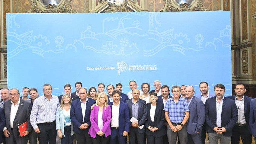 Regulación en el costo de medicamentos, seguridad y deuda del IOMA