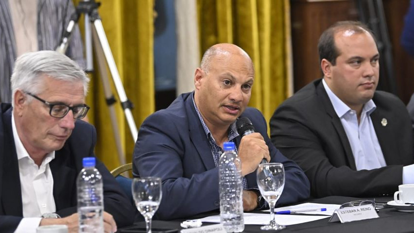 Kicillof recibió a Reino y a otros intendentes de la Provincia