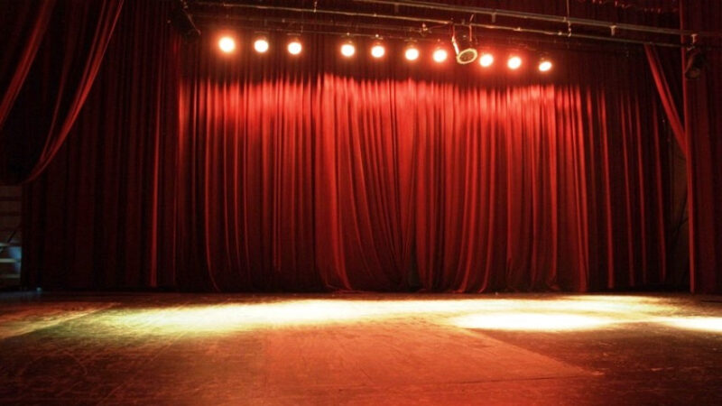 Actividades de teatro en abril