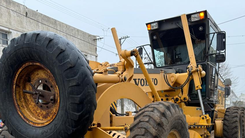 Más sectores se intervienen con el plan de bacheo y mejora de calles