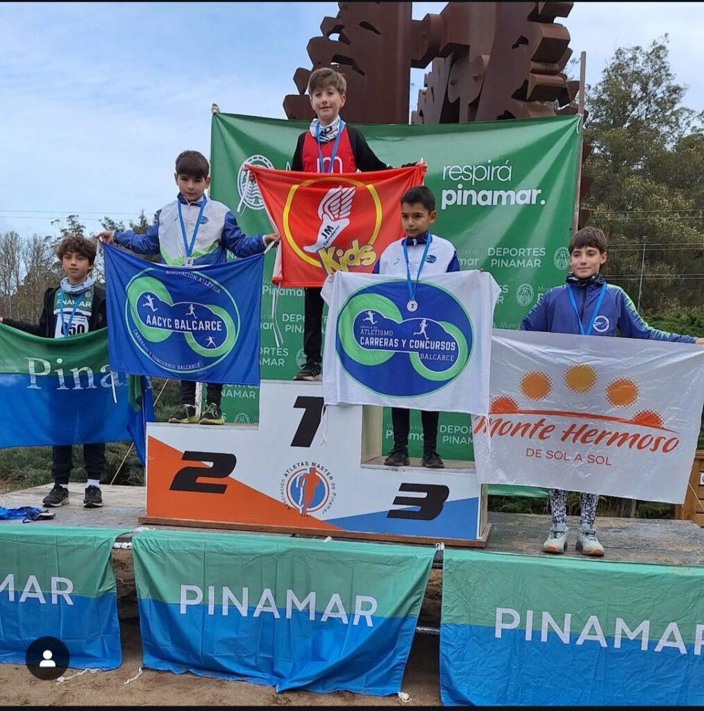 Atletas locales en el provincial de cross