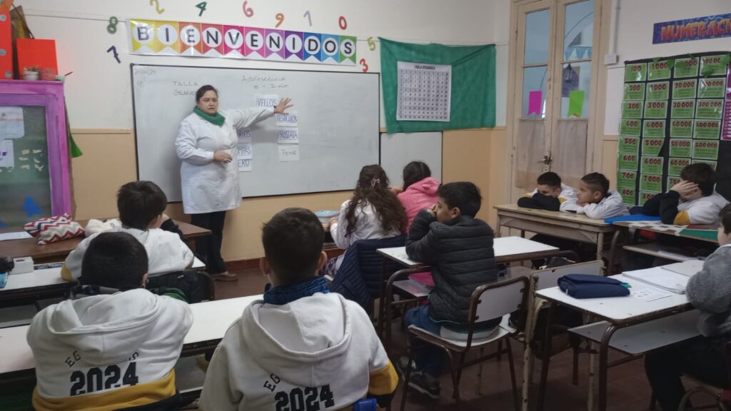 Charlas sobre los cambios en la adolescencia
