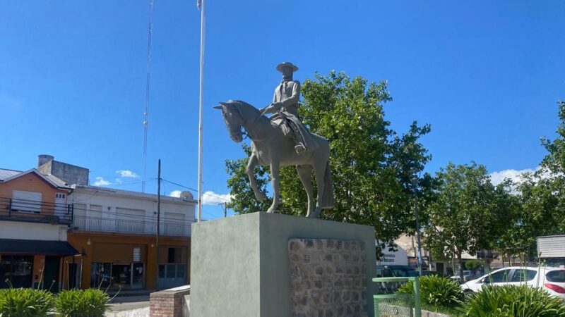 En fecha patria se inaugura el Monumento al Gaucho