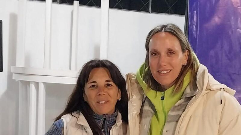VICTORIA MARÍA ZULOAGA ESTUVO EN BALCARCE CON UNA CHARLA SOBRE HOCKEY