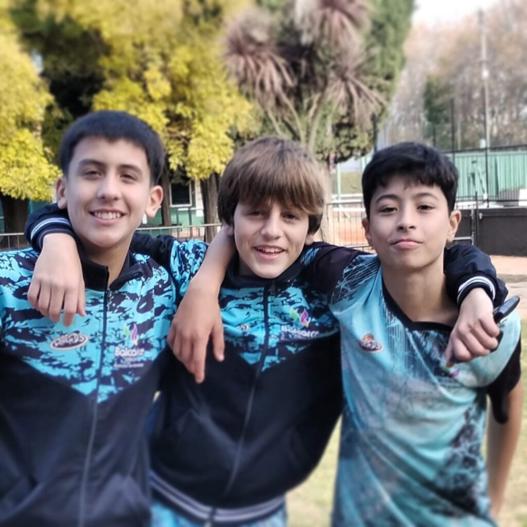 JUVENILES ENTRENARON CON LA SELECCIÓN DE TANDIL