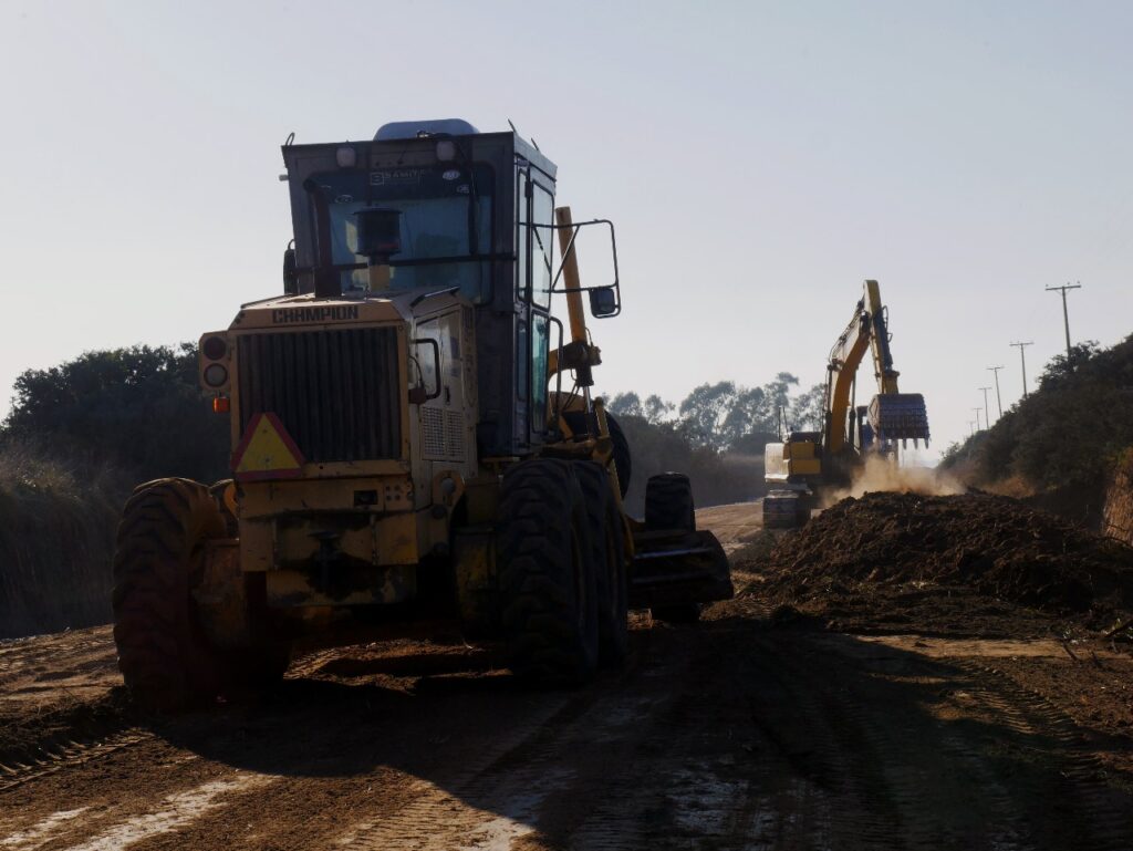 MEJORAS EN CAMINOS RURALES: TRABAJOS EN “3 ESQUINAS”