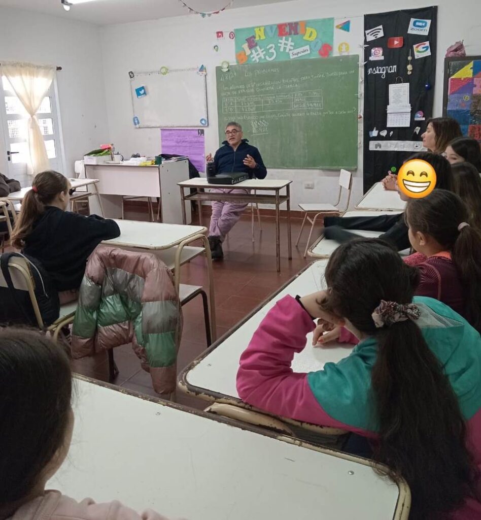 NUEVA CHARLA SOBRE SALUD EN ESTABLECIMIENTO EDUCATIVO