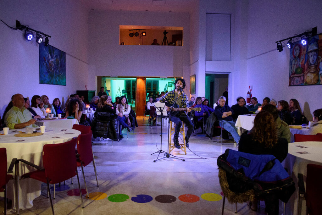 DESTACADA PRESENTACIÓN DE “TERTULIA CON BORGES”