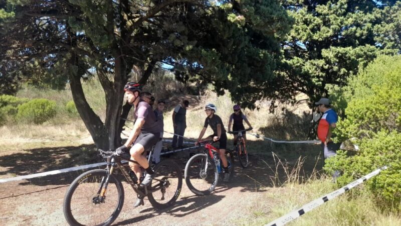 CICLISMO: PRECAUCIÓN AL CAMINAR POR EL CERRO
