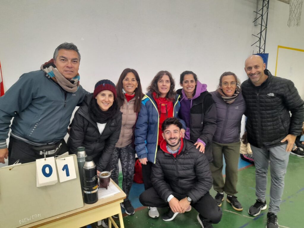 FELIZ DÍA A LOS PROFES DE EDUCACIÓN FÍSICA
