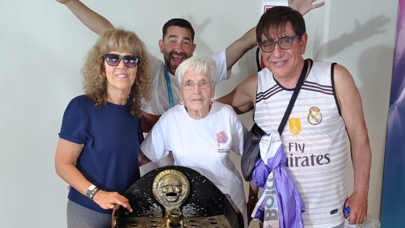 GRAN OVACIÓN A OLGA ZUBILLAGA
