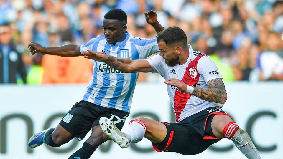 Racing y un problema para los socios: Devia quiere cambiar la fecha del partido con River para que no coincida con las elecciones