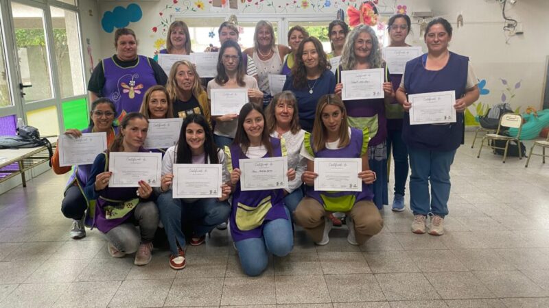 CURSO DE CAPACITACIÓN PARA DOCENTES DE JARDINES MATERNALES