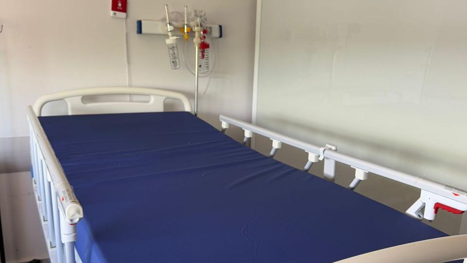 LLEGARON A 43 LAS CAMAS DONADAS AL HOSPITAL FELIPE A. FOSSATI