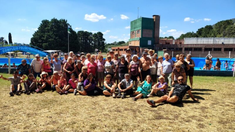 CON ACTIVIDADES ACUÁTICAS CERRÓ LA COLONIA DE ADULTOS