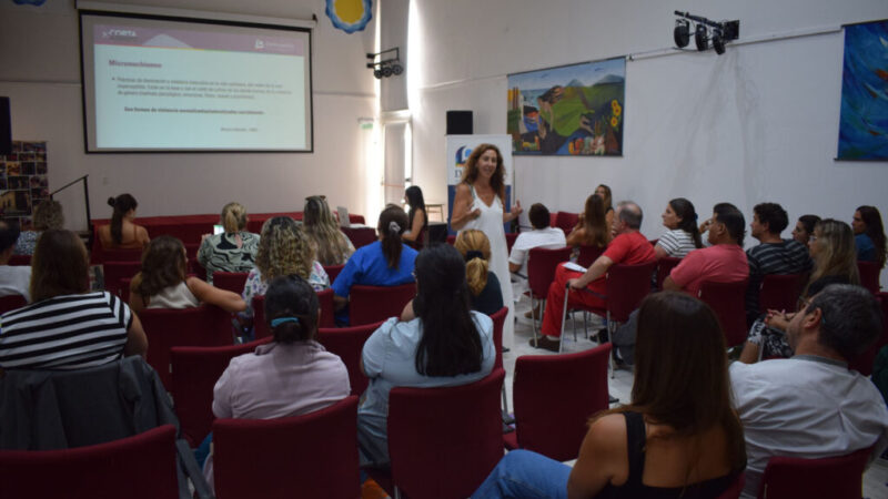 CHARLA POR LEY MICAELA PARA AGENTES DE SALUD