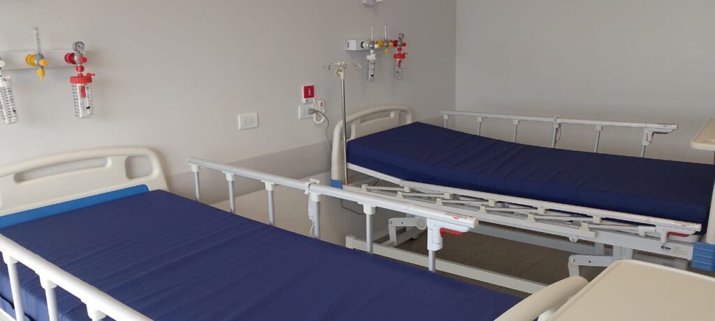 RECORRIDA POR LA OBRA FINALIZADA EN EL SEGUNDO PISO DEL HOSPITAL MUNICIPAL