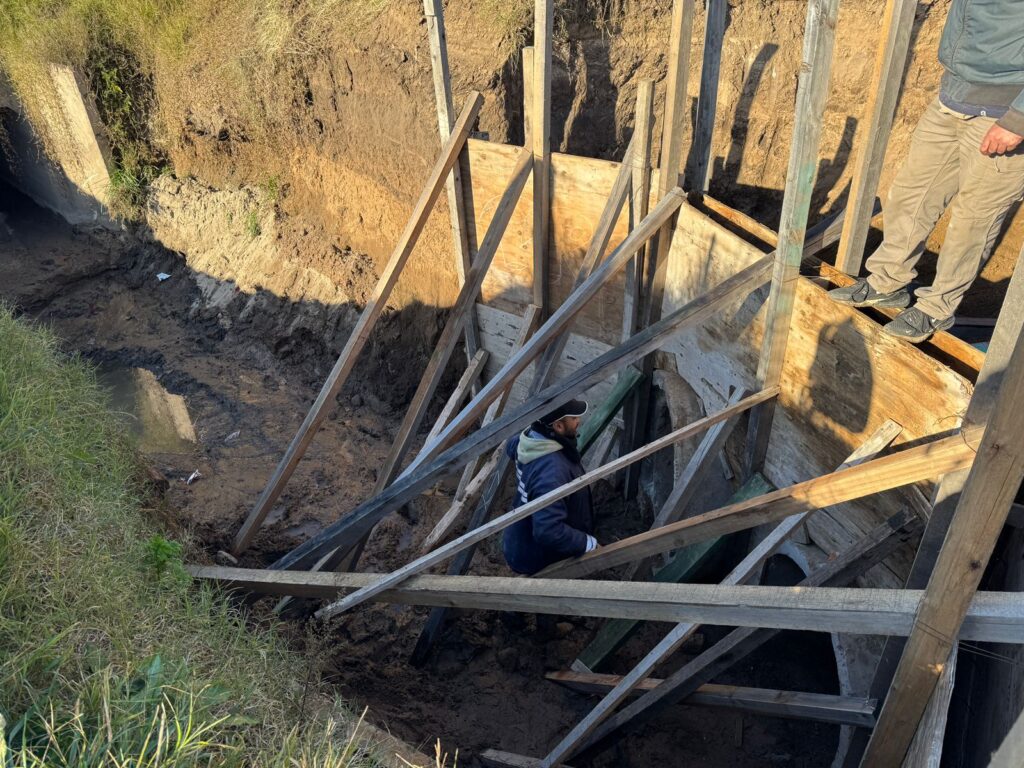 CONTINÚAN LAS OBRAS DE INFRAESTRUCTURA HÍDRICA EN LA INTERSECCIÓN DE PUEYRREDÓN Y CASEROS