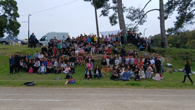 Gran cierre de atletismo por tu escuela