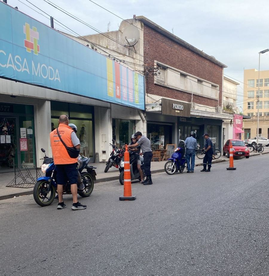 Tres retenciones preventivas en control de motovehículos