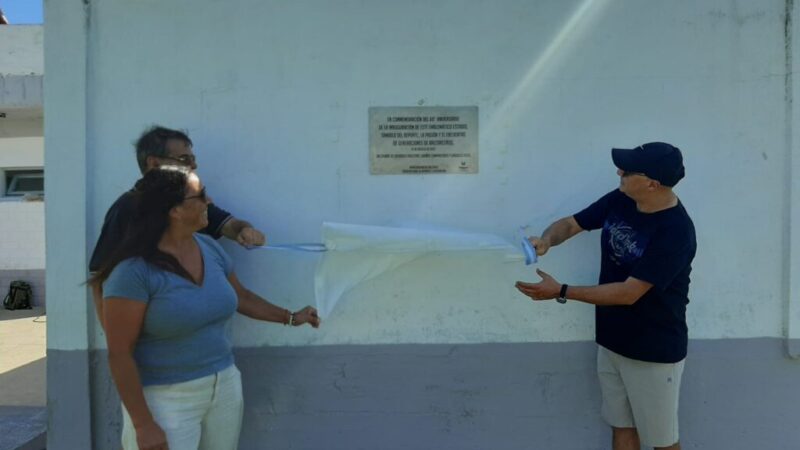 Descubrieron una placa por los 60 años del estadio municipal «General Balcarce»