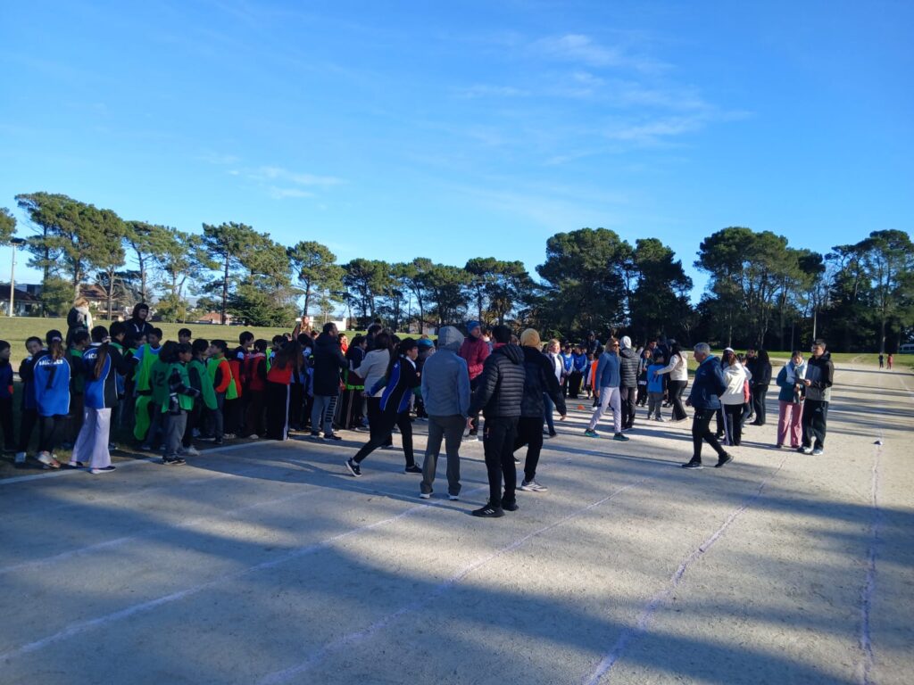 Más de 500 alumnos participan de los juegos JEBO