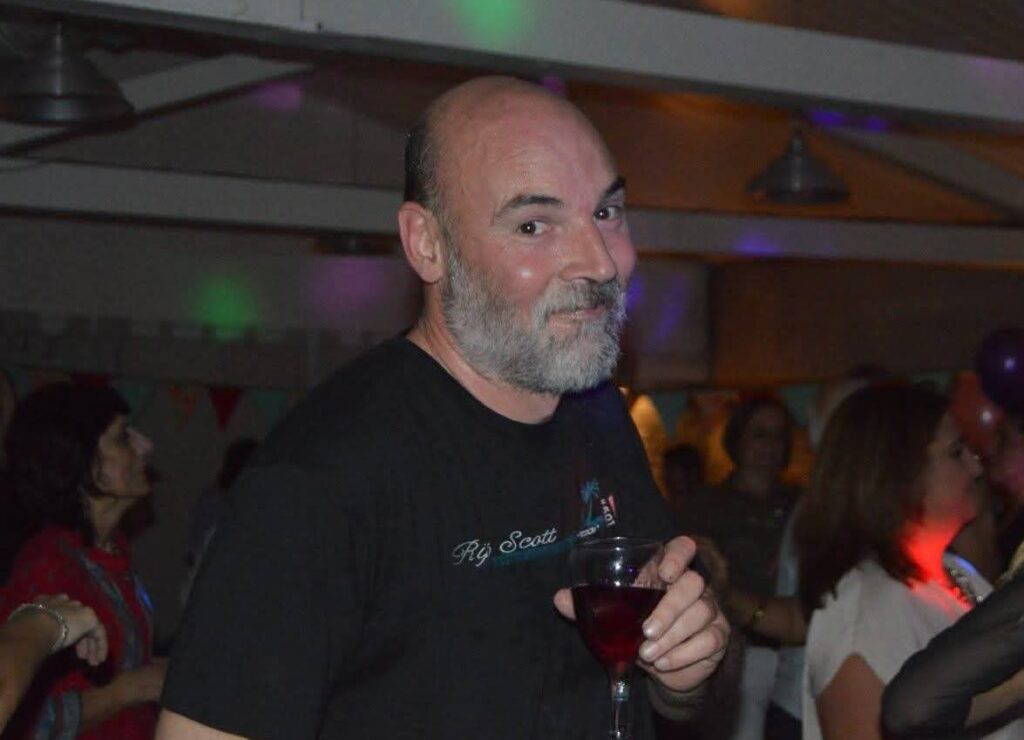 El municipio expresa su profundo pesar por el fallecimiento de Gustavo Parra