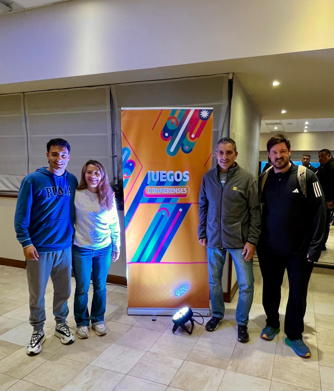 Profesores de la EMDAB participaron del primer foro provincial del deporte