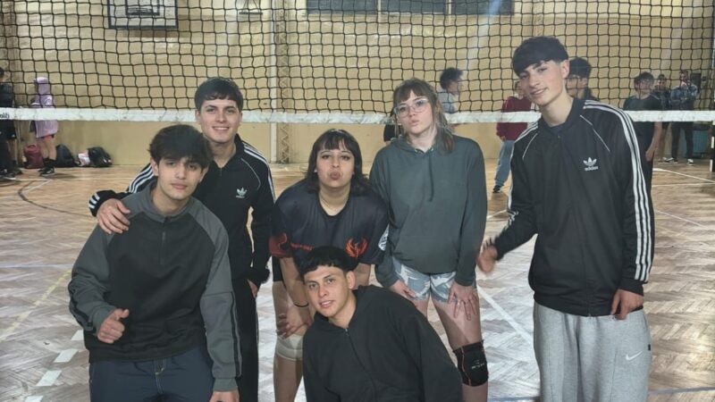 Torneo de vóley con 13 equipos